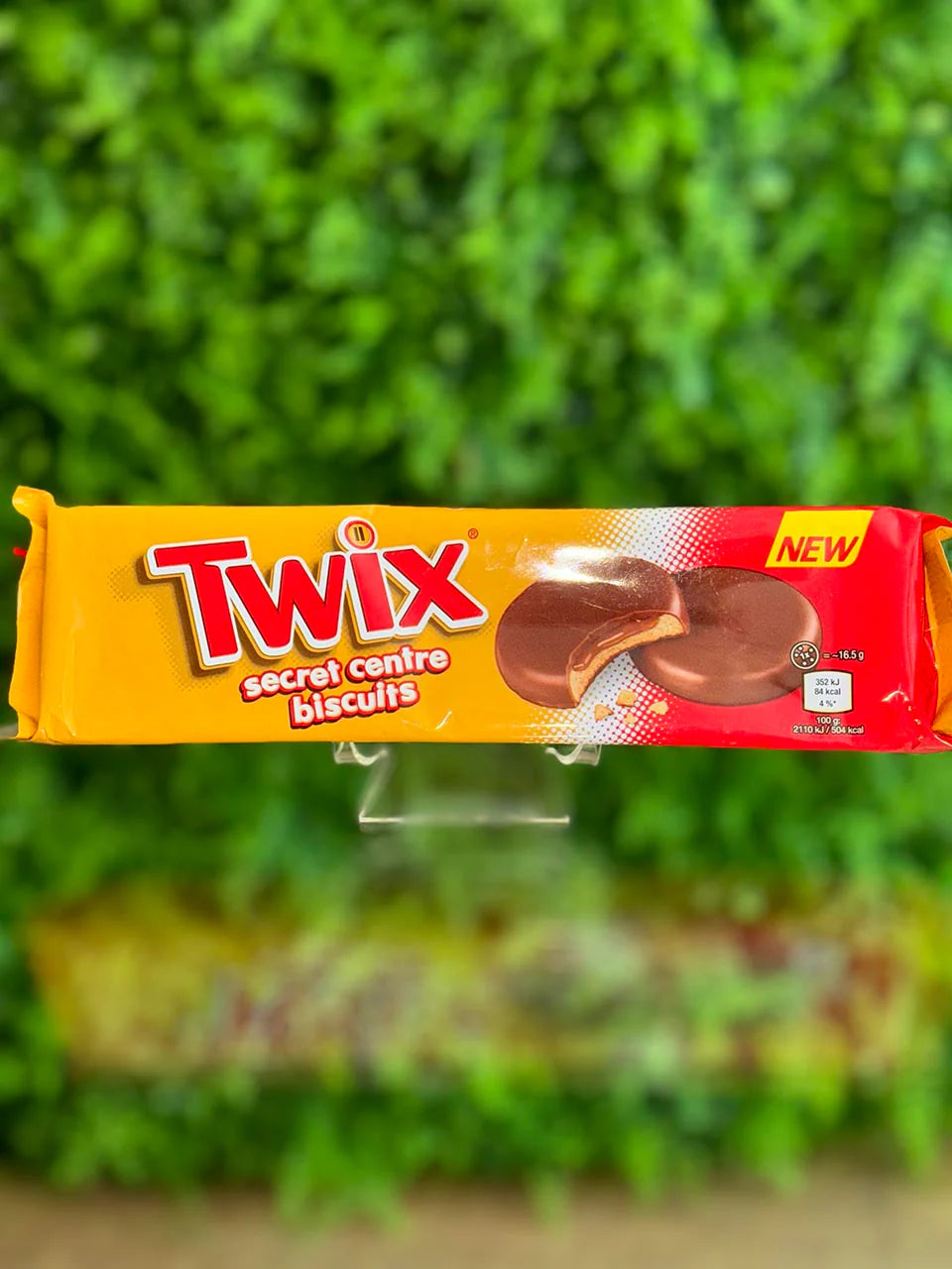 Twix Secret Centre Biscuits (UK)